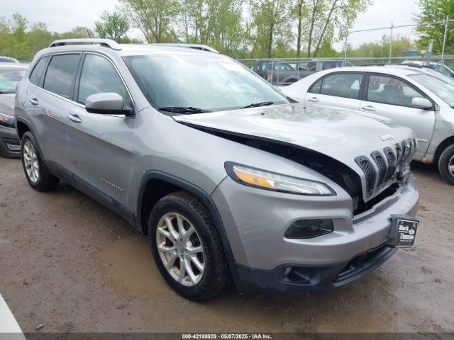  Salvage Jeep Cherokee