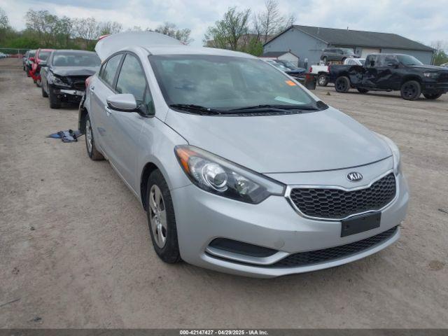  Salvage Kia Forte