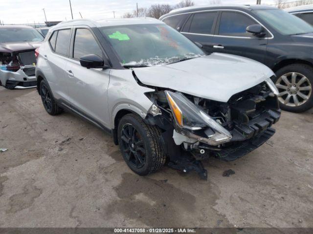  Salvage Nissan Kicks