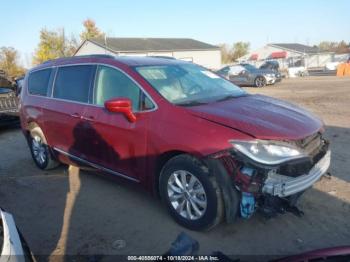  Salvage Chrysler Pacifica