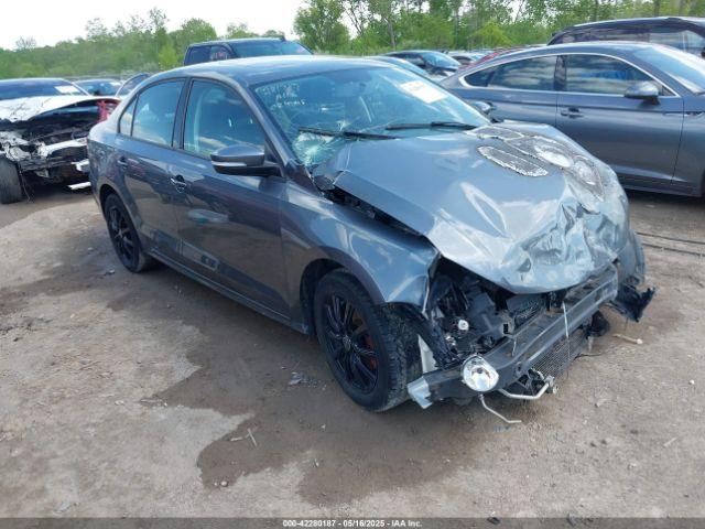  Salvage Volkswagen Jetta