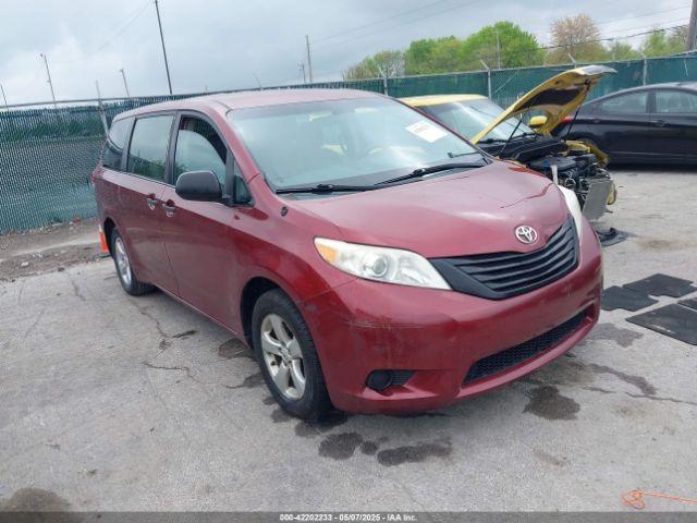 Salvage Toyota Sienna