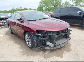  Salvage Chrysler 200