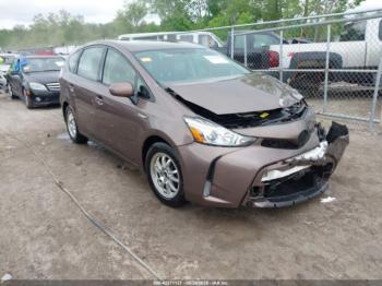  Salvage Toyota Prius v