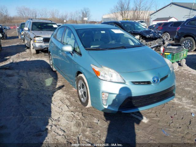  Salvage Toyota Prius