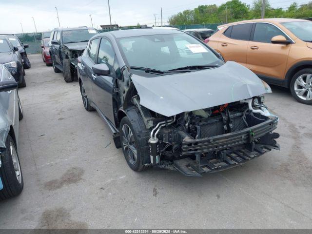  Salvage Nissan LEAF