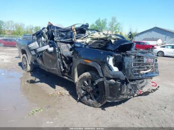  Salvage General Motors Sierra 2500HD