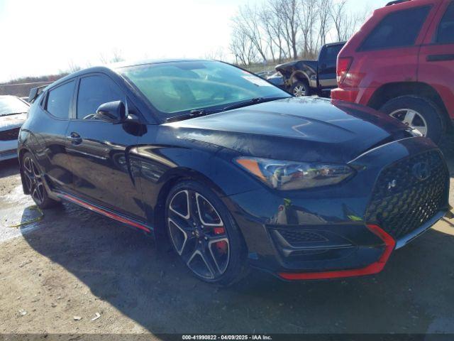  Salvage Hyundai VELOSTER