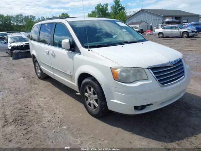  Salvage Chrysler Town & Country