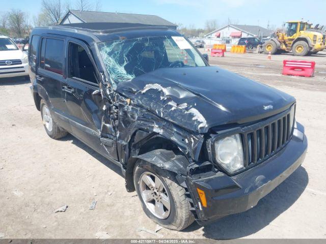  Salvage Jeep Liberty