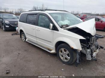 Salvage Dodge Grand Caravan