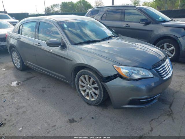  Salvage Chrysler 200