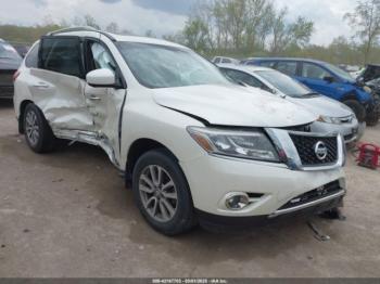  Salvage Nissan Pathfinder