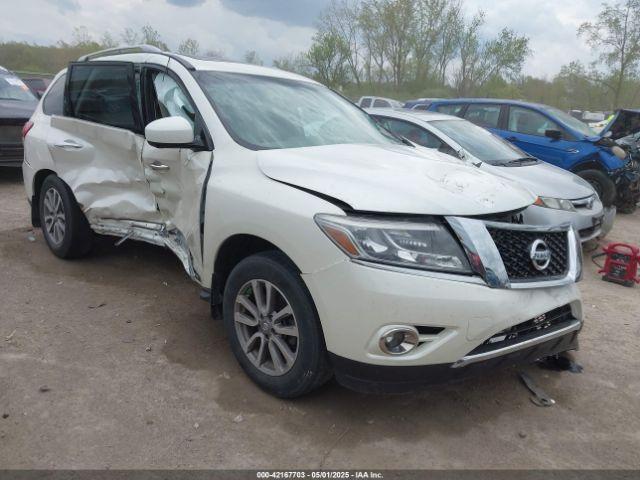  Salvage Nissan Pathfinder