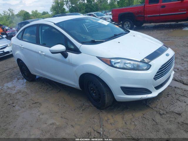  Salvage Ford Fiesta