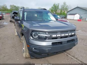  Salvage Ford Bronco