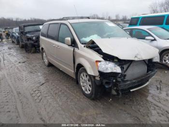  Salvage Chrysler Town & Country