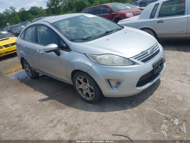  Salvage Ford Fiesta