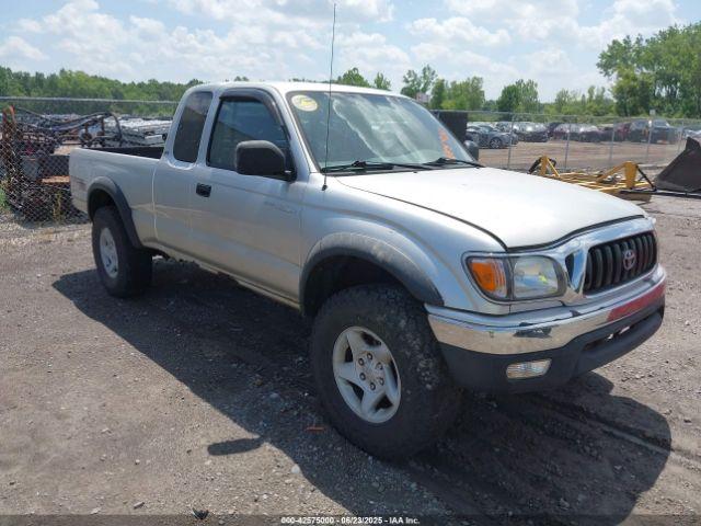  Salvage Toyota Tacoma