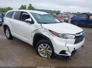  Salvage Toyota Highlander