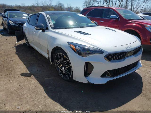  Salvage Kia Stinger