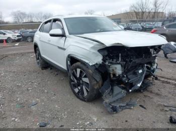  Salvage Volkswagen Atlas