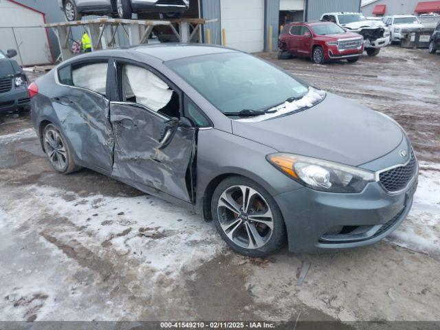  Salvage Kia Forte