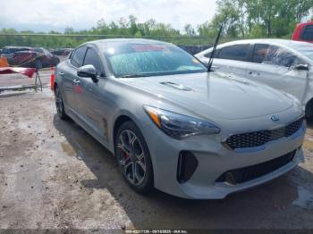  Salvage Kia Stinger