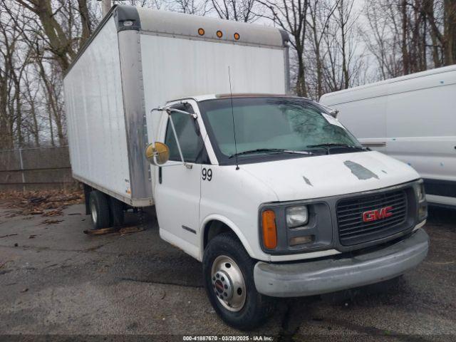  Salvage General Motors Savana Special