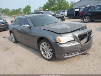  Salvage Chrysler 300