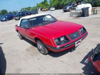  Salvage Ford Mustang