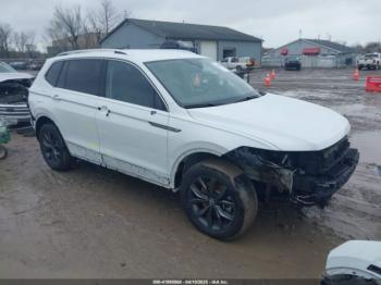  Salvage Volkswagen Tiguan