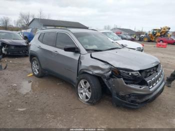  Salvage Jeep Compass