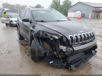  Salvage Jeep Cherokee