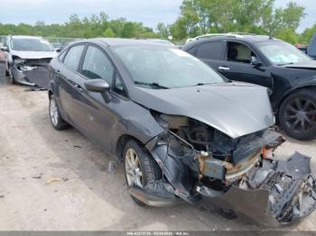  Salvage Ford Fiesta