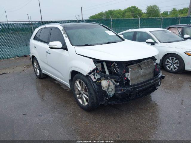  Salvage Kia Sorento