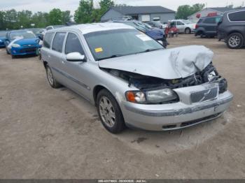  Salvage Volvo V70