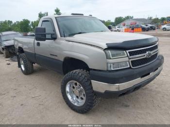  Salvage Chevrolet Silverado 2500