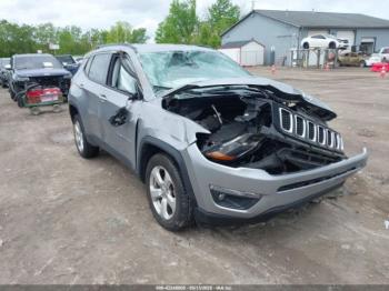  Salvage Jeep Compass