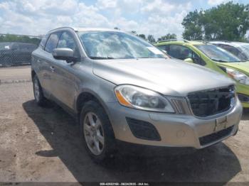 Salvage Volvo XC60
