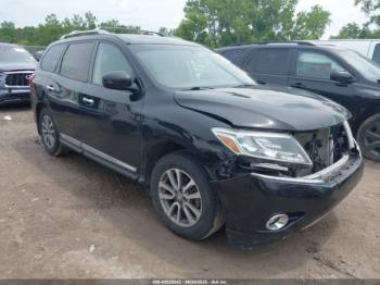  Salvage Nissan Pathfinder