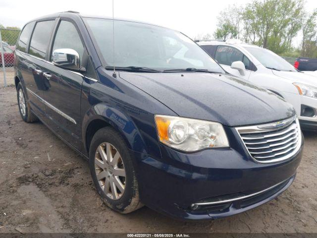  Salvage Chrysler Town & Country
