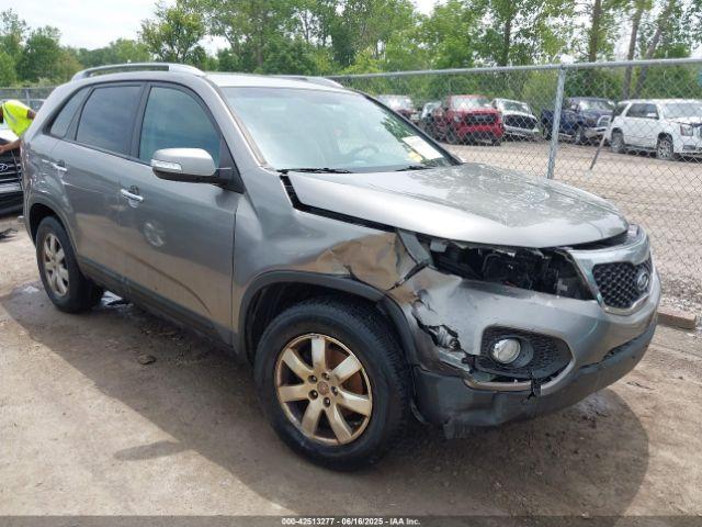  Salvage Kia Sorento