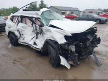  Salvage Volkswagen Atlas