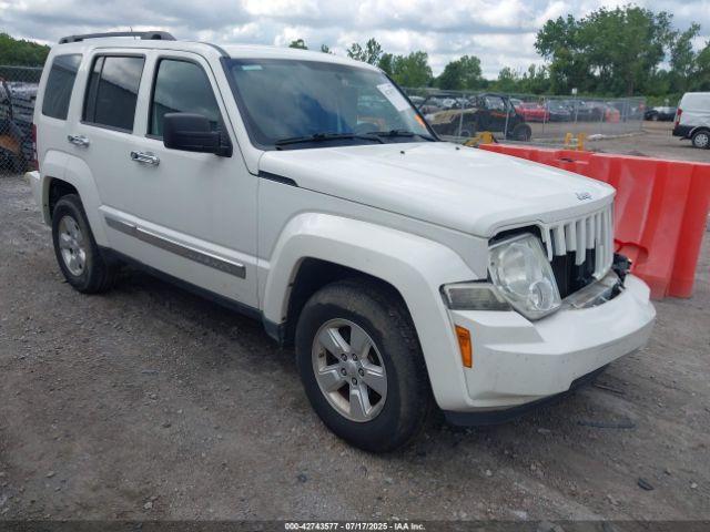  Salvage Jeep Liberty