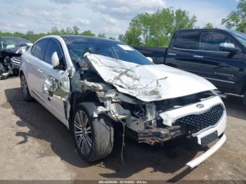  Salvage Kia Cadenza