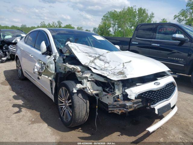  Salvage Kia Cadenza