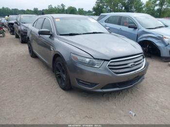  Salvage Ford Taurus