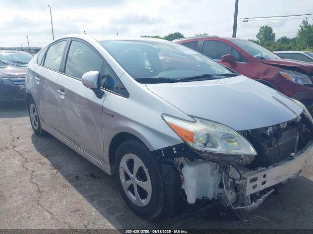  Salvage Toyota Prius