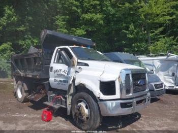  Salvage Ford F-650 Gas